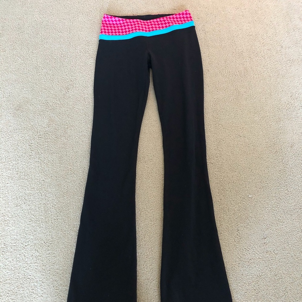 Lululemon ivivva never worn reversible yoga pants